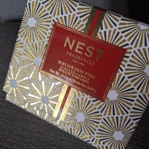 BNIB - Massive NEST Candle (Birchwood Pine)